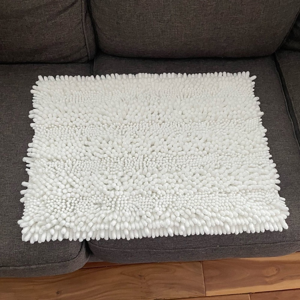 Laura Ashley bathroom mat